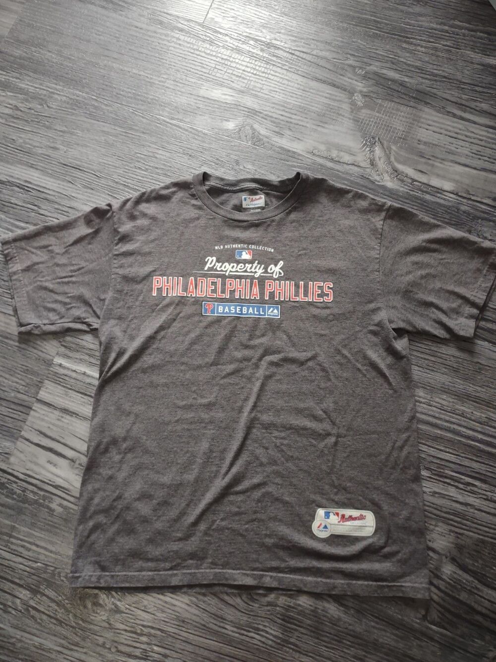 Philadelphia Phillies  [VINTAGE] T-Shirt Large - Majestic MLB Authentic